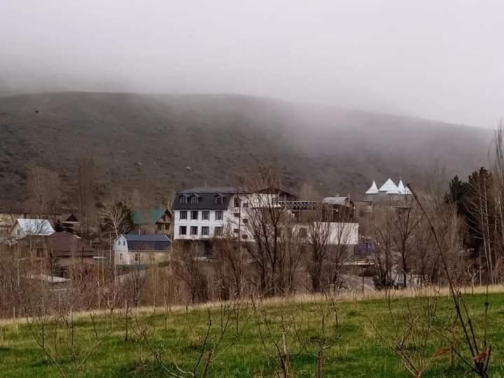 Olive Ala-Archa Hotel & Spa Verkhnyaya Alaarcha Bagian luar foto